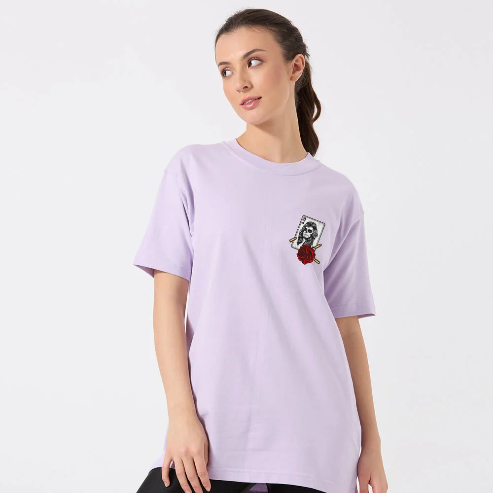 lavender oversized t shirt for women, women's graphic tee, streetwear t shirt, trendy oversized t shirt, loose fit cotton t shirt, printed t shirt for girls, queen king card print tee, aesthetic oversized shirt, casual t shirt for women, stylish t shirts for girls, graphic tee for women, street style t shirt, soft cotton t shirt women, oversized tee lavender, women's streetwear fashion