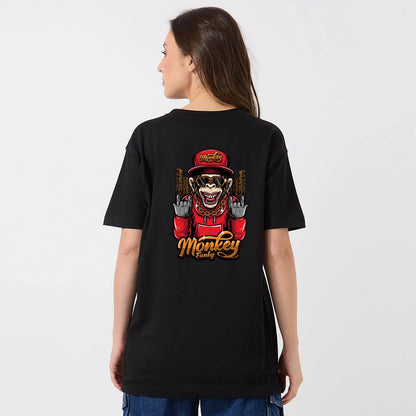 monkey family t-shirt, oversized graphic t-shirt, black funky t-shirt, women’s streetwear tee, monkey print t-shirt, oversized cotton t-shirt, hip hop style t-shirt, urban fashion tee, monkey back print shirt, streetwear for women, bold graphic t-shirt, monkey gang shirt, cool monkey design tee