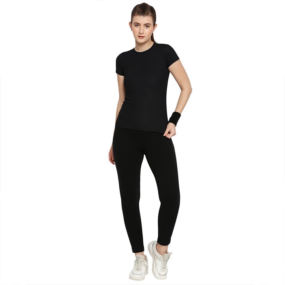 Women's Black Slim Fit Sports T-Shirt,Slim fit women's t-shirt,
Women's fitted t-shirt,
Women's slim fit sports tee,
Slim fit activewear for women,
Women's slim fit workout top